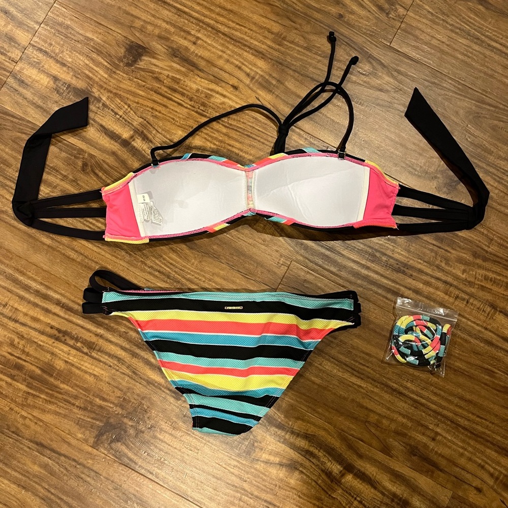 Powder room bikini set - Picture 3 of 7